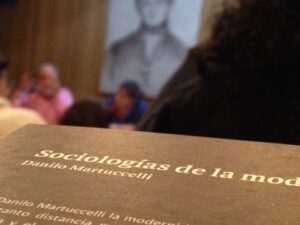 Martuccelli en la Facso lanzando Sociologías de la Modernidad el martes 22 de abril